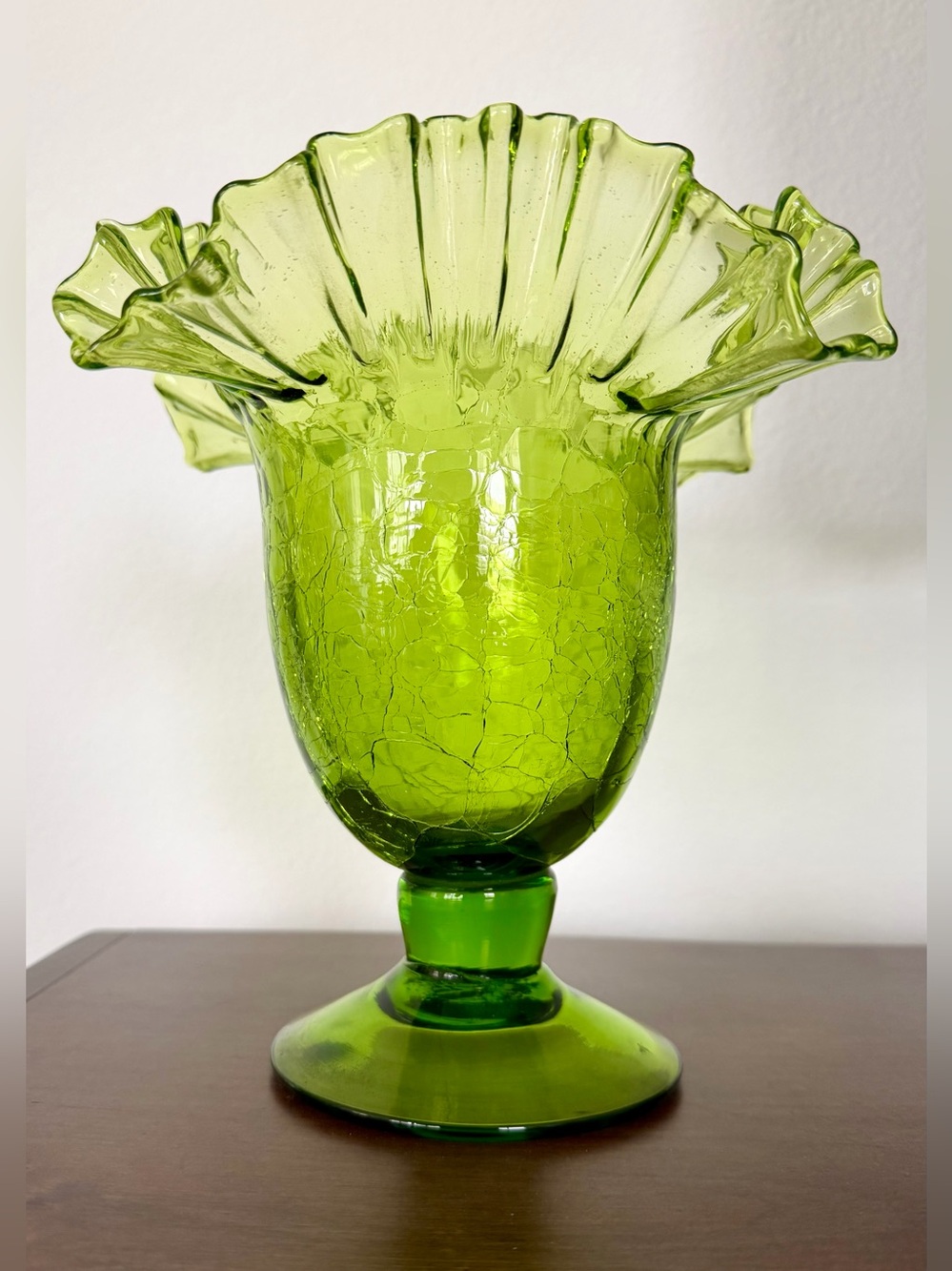 Vintage Mid-Century Blenko Art Crackle Glass Pedestal Vase Green